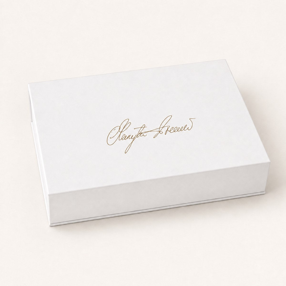 Marijke’s Signature Schatulle – handsignierte Magnetbox als Geschenk für die ersten 100 Bestellungen